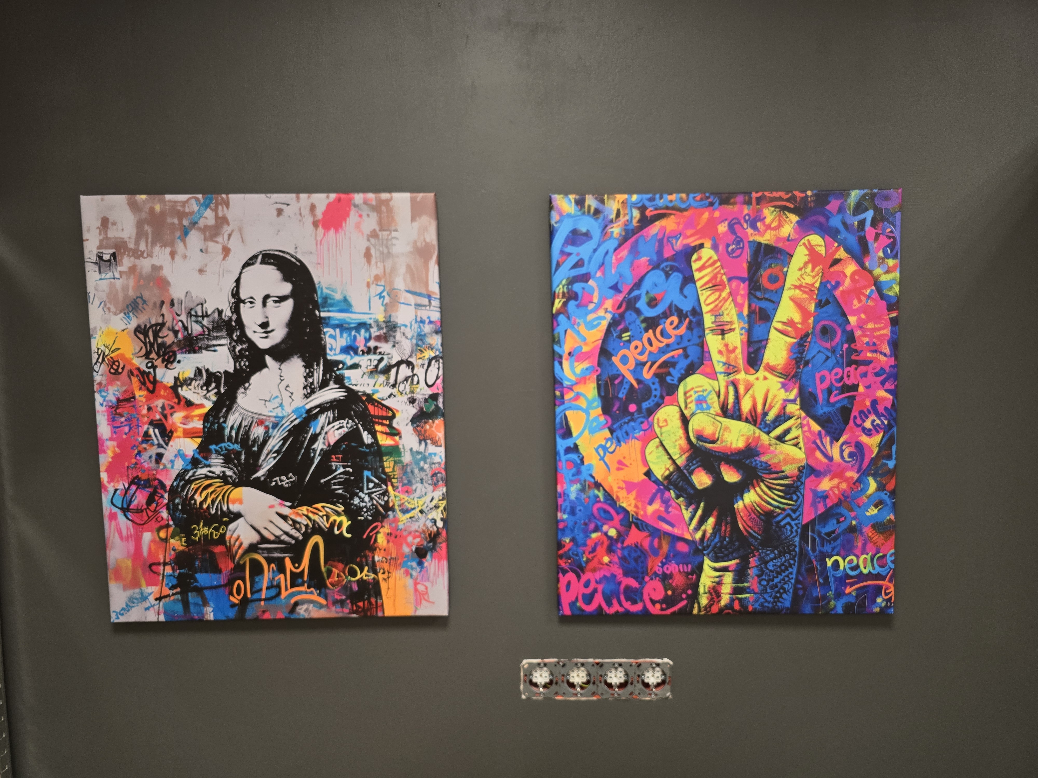 Pop-art interior prints